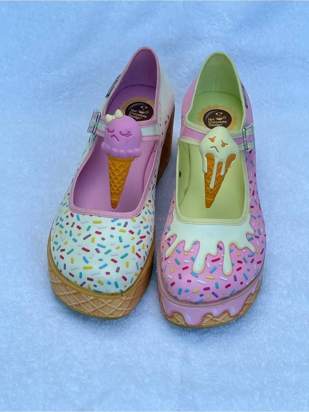 Hot Chocolate Designs Platform Mary Jane Shoes Size 8